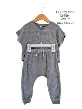 Quincy Mae Grey Terry Cloth Shirt &‎ Pants Set 12-18m | Toddler Boy Set